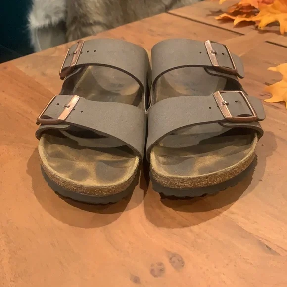 Size 40 Birkenstock - Picture 9 of 12